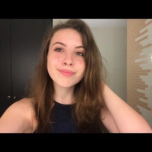 Meet your Posher, Briana